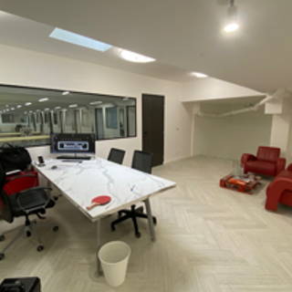 Bureau privé 380 m² 60 postes Coworking Rue Jean Pigeon Charenton-le-Pont 94220 - photo 1